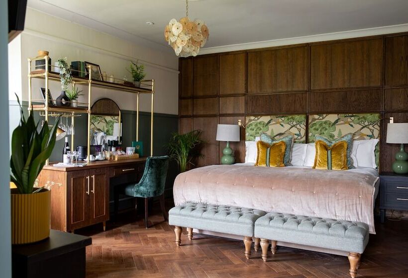 Номер Superior, Worplesdon Place