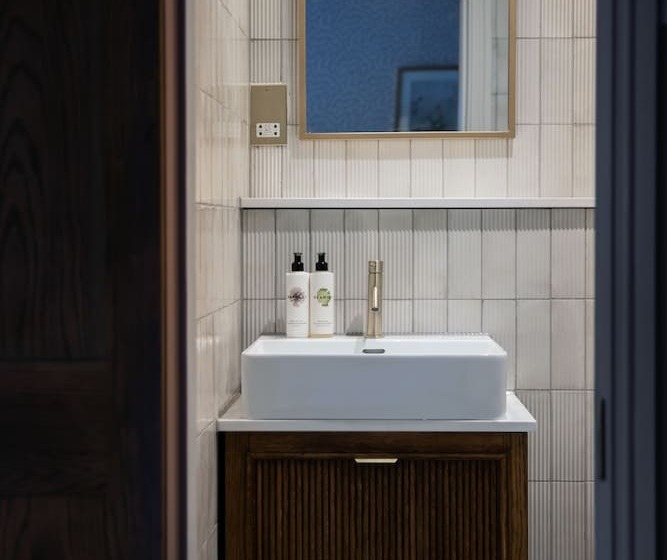 Номер Deluxe, Worplesdon Place