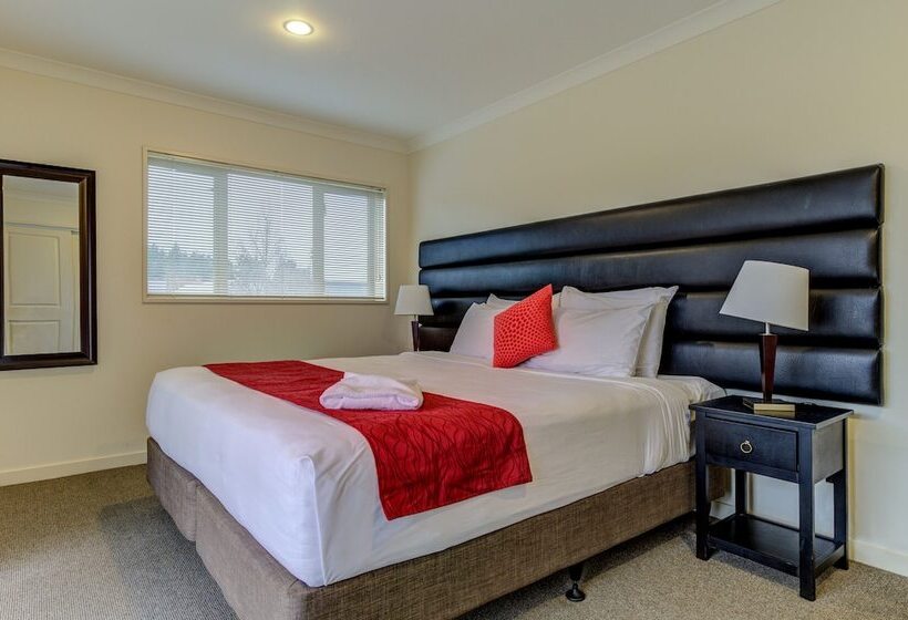 استودیوی استاندارد, Hanmer Springs Retreat