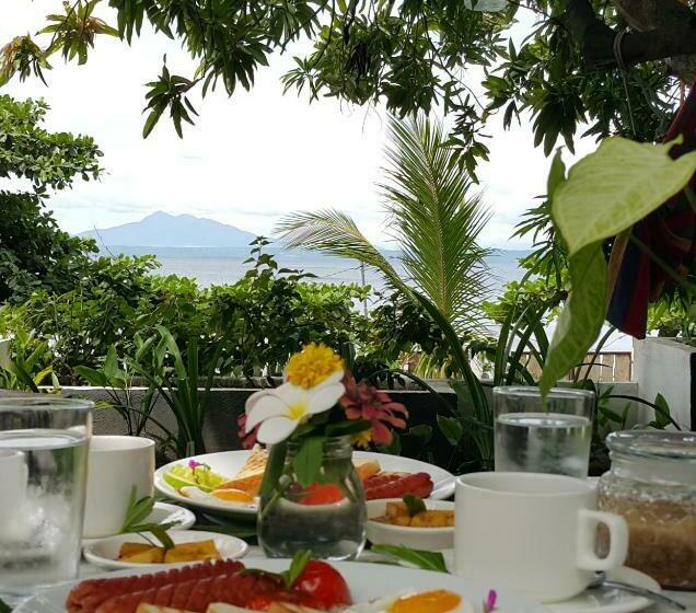 Номер Стандарт Вид на Озеро, Baywalk Suites Batangas
