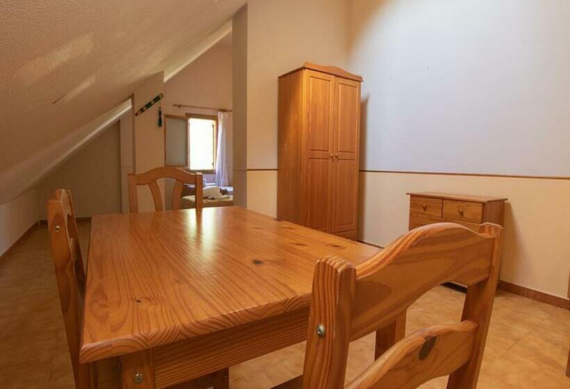 Апартаменты 3 Спальни, Apartamentos Villanua 3000