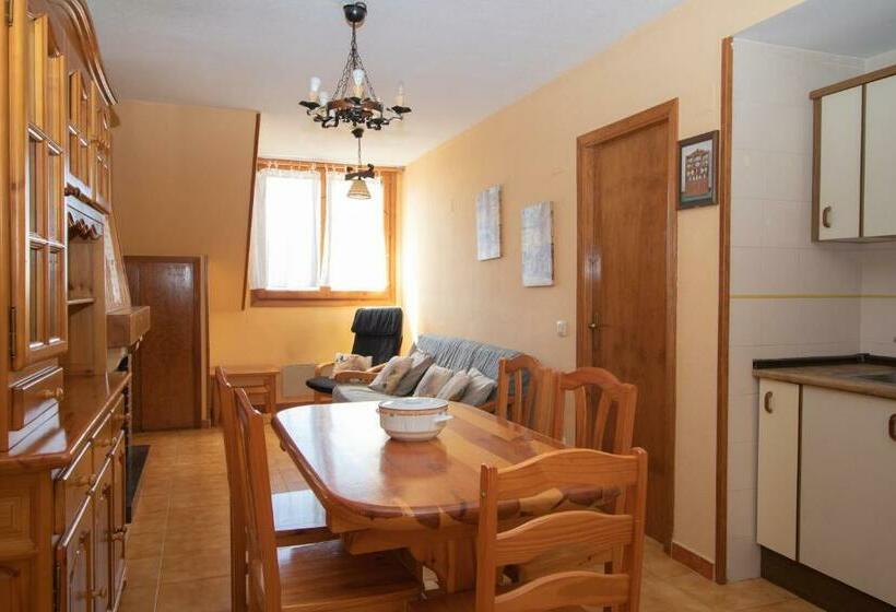 Апартаменты 1 Спальня, Apartamentos Villanua 3000