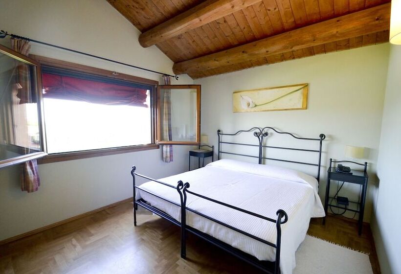 اتاق لوکس, Agriturismo Lama Di Valle Rosa