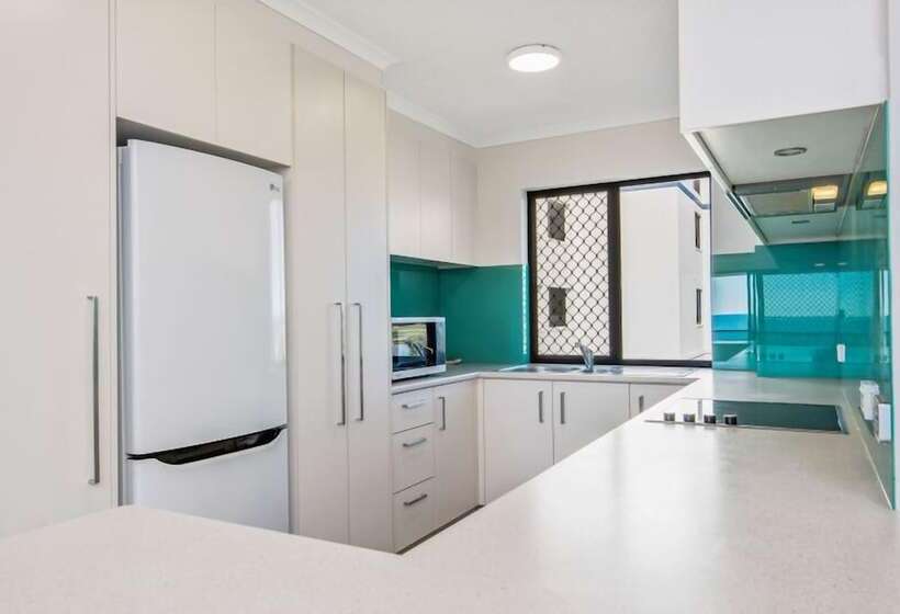 Апартаменты 3 Спальни Вид на Море, San Marino By The Sea Apartments
