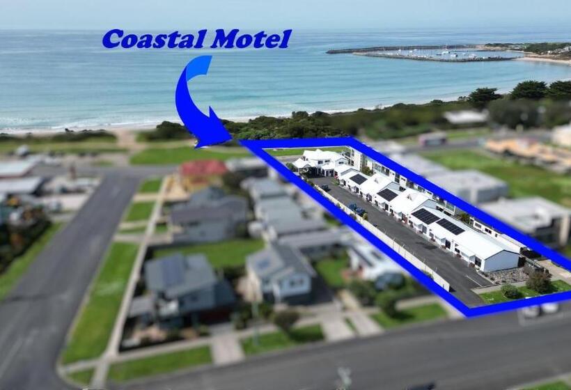 침실 3개 주택, Coastal Motel