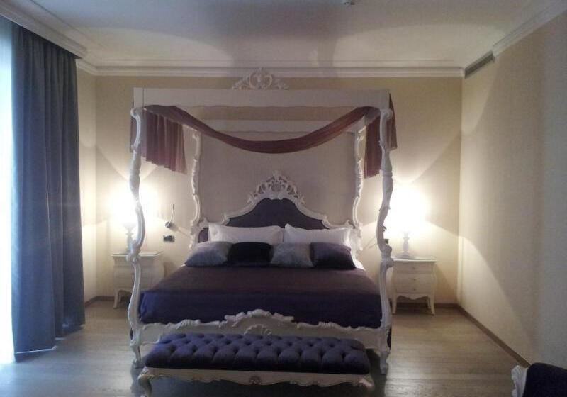 سوئیت با وان آب گرم, Terme All'alba
