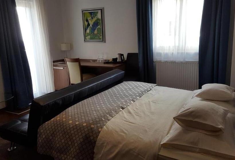 Номер Superior с Балконом, Residence Villa Karda
