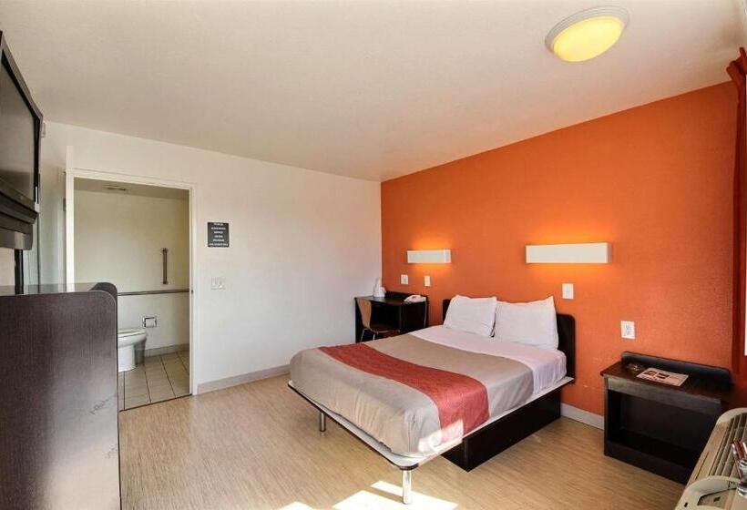 スタンダードルーム, Motel 6laredo, Tx  South