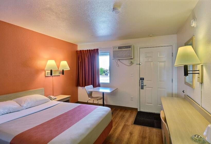 Номер Deluxe, Motel 6nashua, Nh