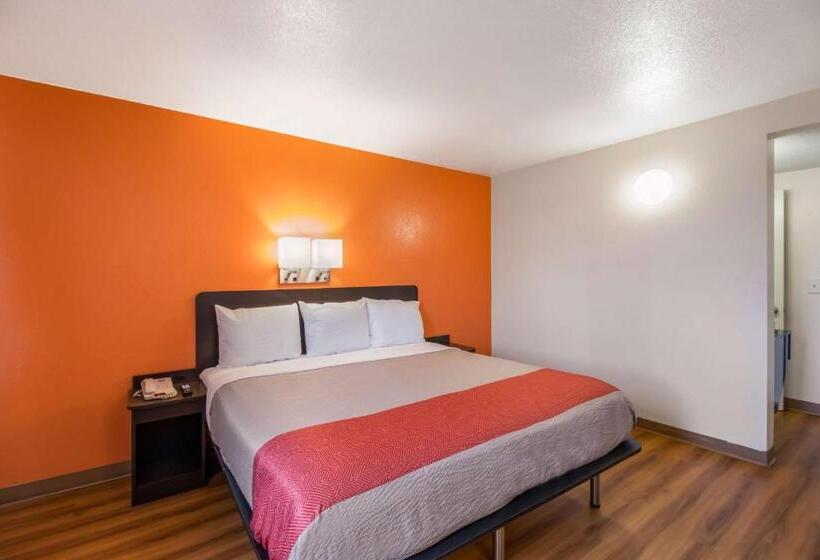 Номер Deluxe Кровать Кинг, Motel 6fargo, Nd  West Acres  North Fargo
