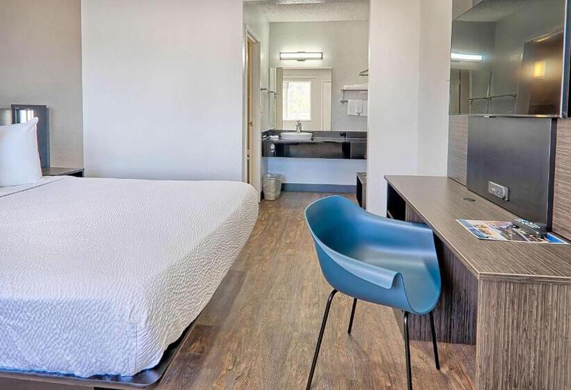 Номер Deluxe, Motel 6 Lancaster, Ca
