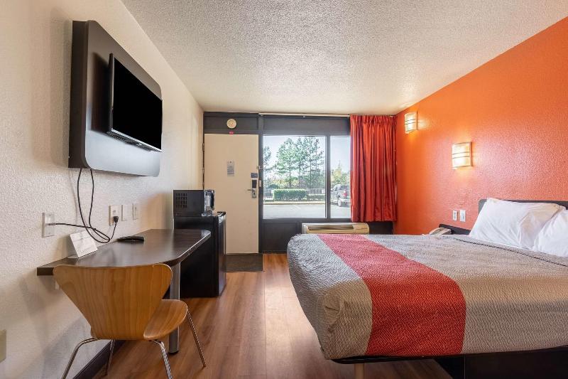 장애인을 위한 스탠다드 룸, Motel 6little Rock, Ar  West
