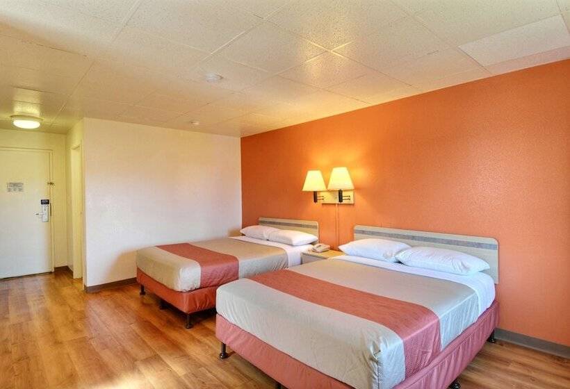 Номер Deluxe, Motel 6nashua, Nh