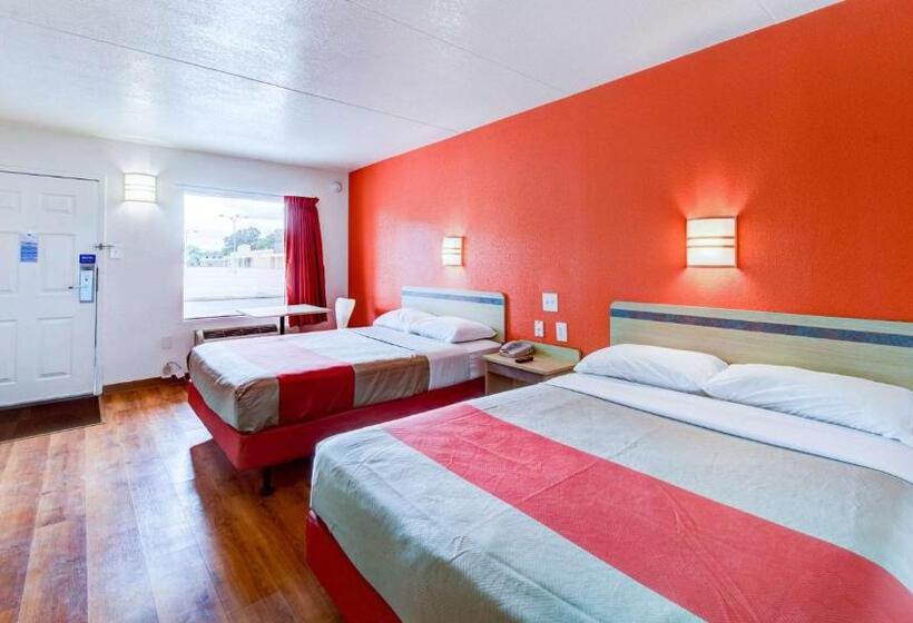 Четырехместный Номер Классик, Motel 6norfolk, Va