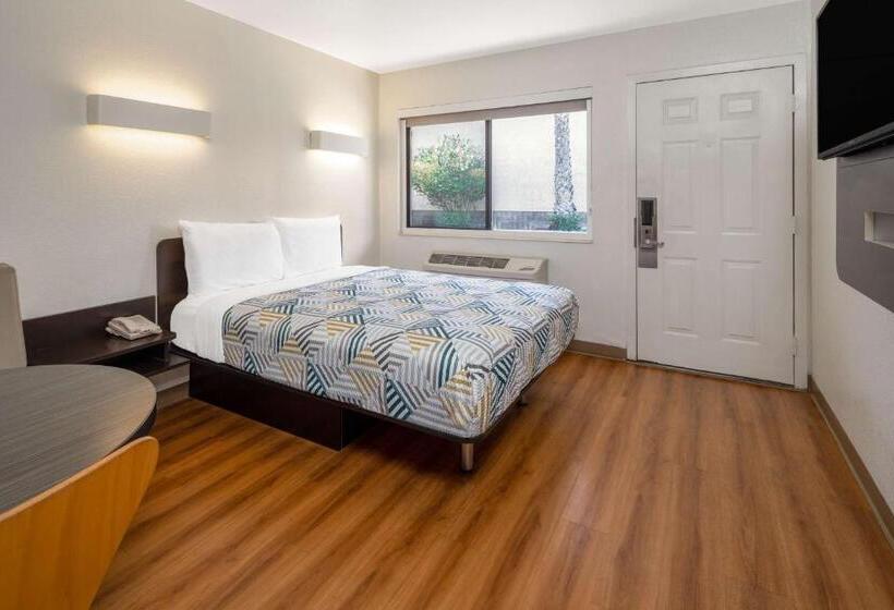 Номер Стандарт, Motel 6 Santa Barbara, Ca   State Street