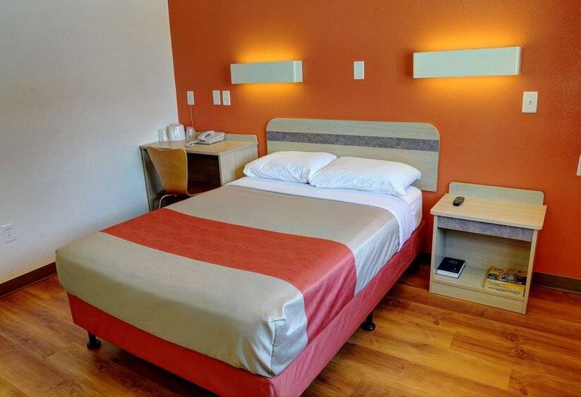 Номер Deluxe, Motel 6slidell, La  New Orleans