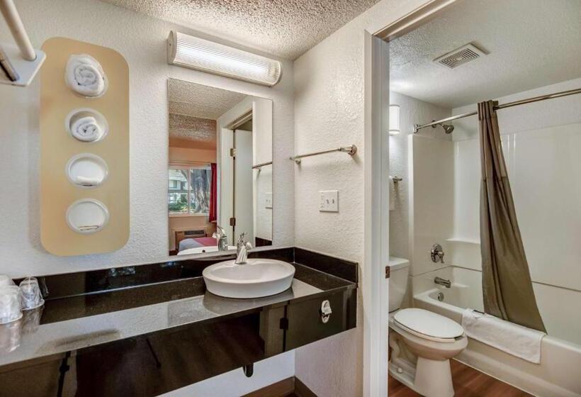 Номер Deluxe, Motel 6stockton, Ca  North