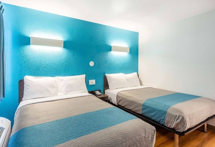 חדר סטנדרט שתי מיטות זוגיות, Motel 6valdosta, Ga  University