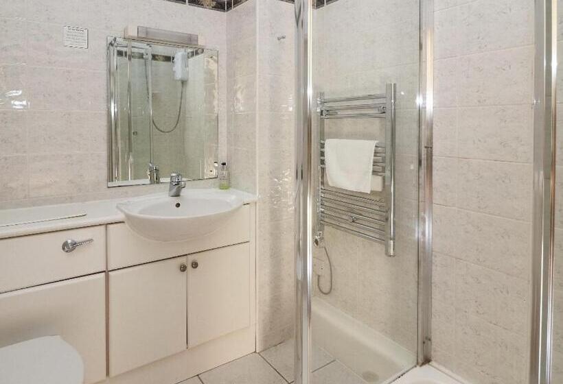 اتاق استاندارد سه نفره, Llety Ceiro Guesthouse