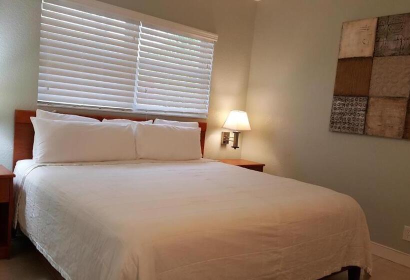 חדר דלוקס עם מיטת קינג, Coral Key Inn