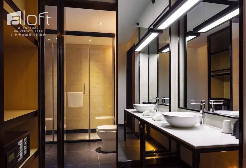 带2个双人床的标准工作室, Aloft Guangzhou University Park