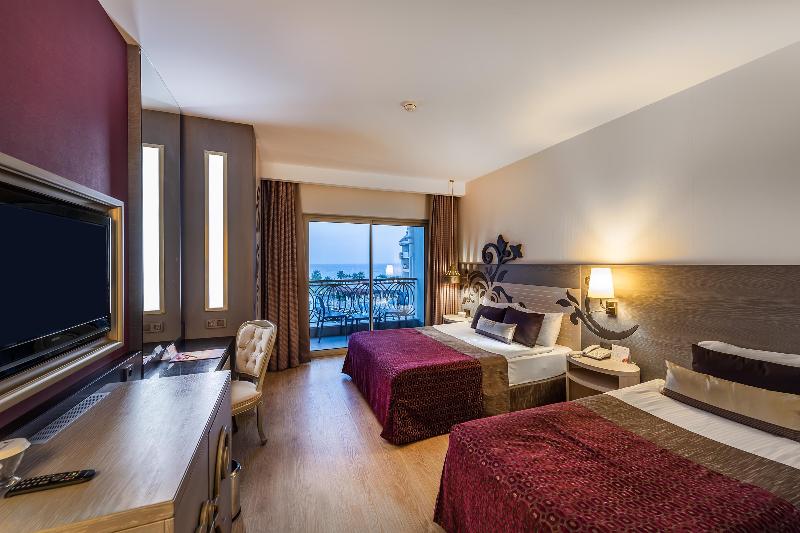 Номер Стандарт Боковой Вид на Море, Kirman Belazur  Resort & Spa