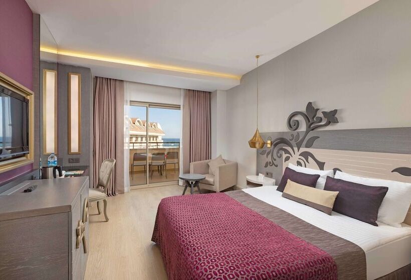 Номер Стандарт Вид на Море, Kirman Belazur  Resort & Spa