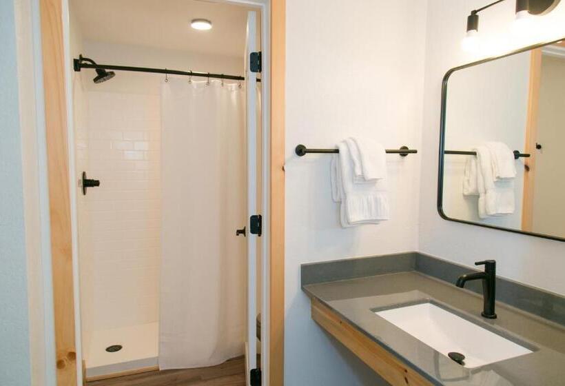 Стандартный Номер Кровать Кинг, Loge Wolf Creek
