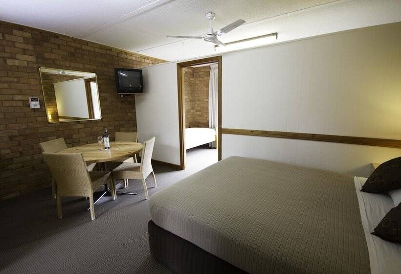 패밀리 룸, Mannum Motel