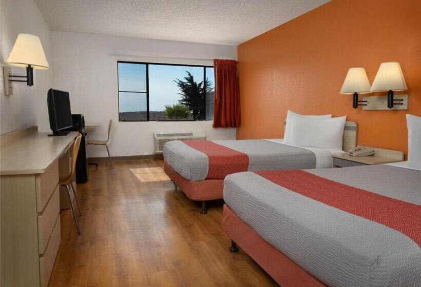 장애인을 위한 스탠다드 룸, Motel 6 San Simeon, Ca  Hearst Castle Area