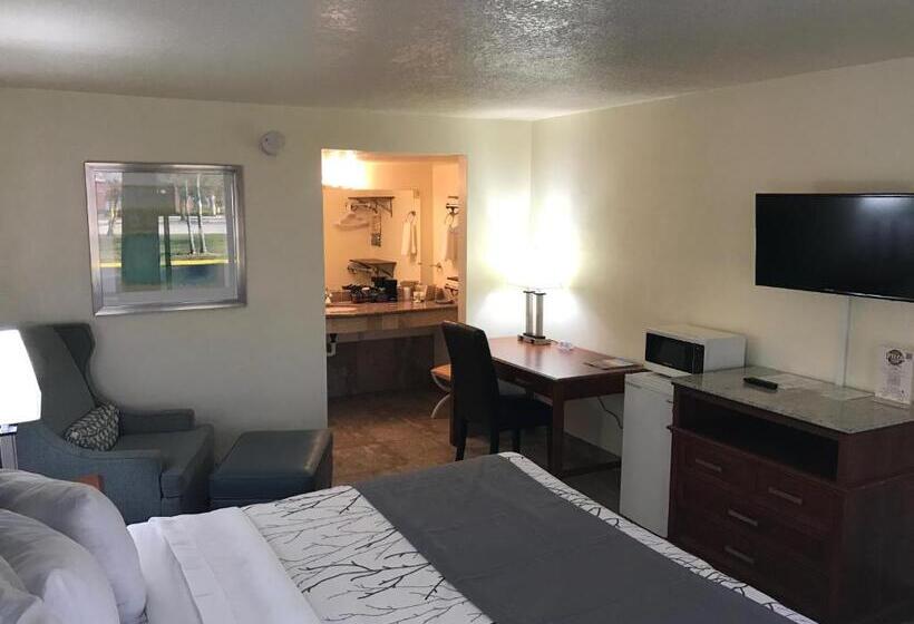 Стандартный Номер Кровать Кинг, At Home Inn  Fort Pierce