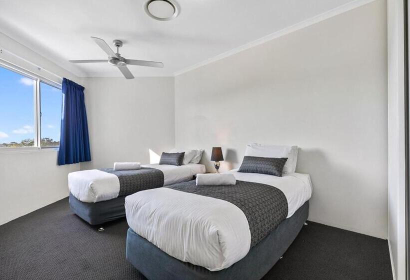 Апартаменты Superior 3 Спальни, White Crest Apartments