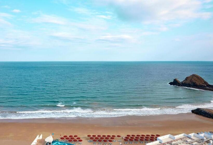 Люкс Real 2 Спальни, Royal M Al Aqah Beach Resort By Gewan