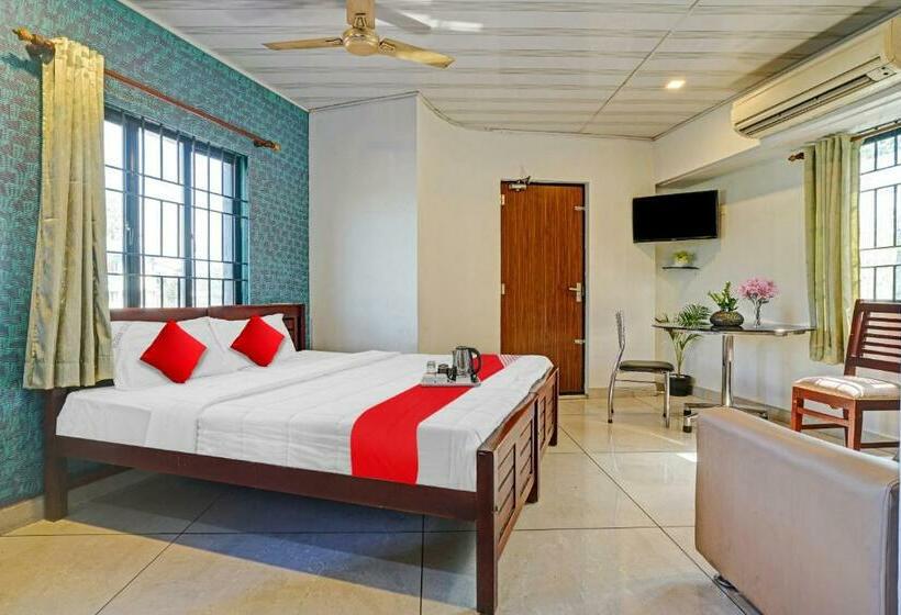 三人经典房间, Flagship 70160 Mezban Grand Suites
