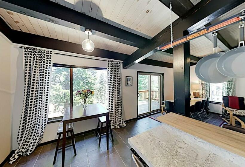 2 Szobás Ház, Scott Peak Lodges Condo