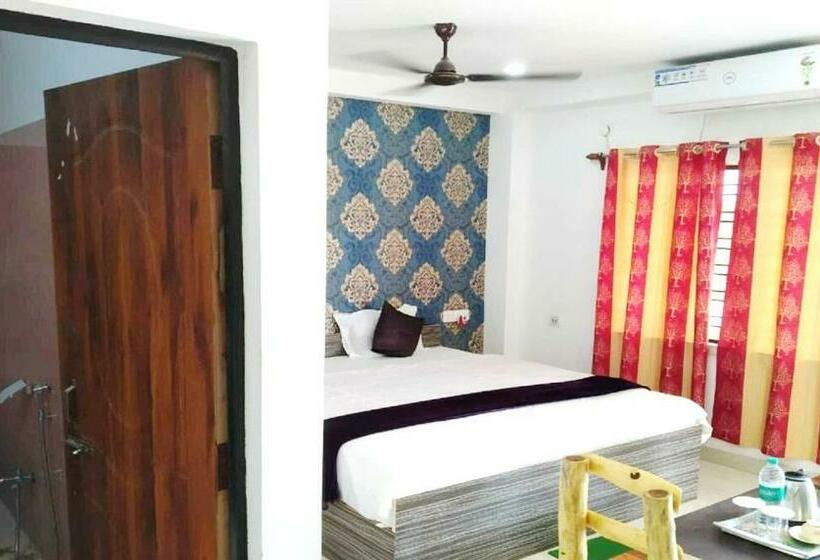 غرفة ديلوكس, Staymaker Gharana Resort