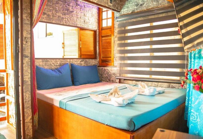 Economy Quadruple Room, Blue Moon Inn