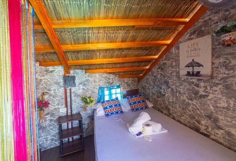 Четырехместный Номер Economy, Blue Moon Inn