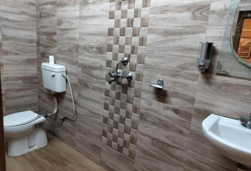 Семейный Номер, Ds Residency Varanasi Prime Location Parking