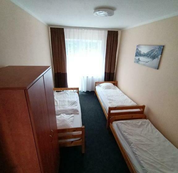 Трехместный Номер Стандарт с Балконом, Ośrodek Wypoczynkowy Nad Wodospadem