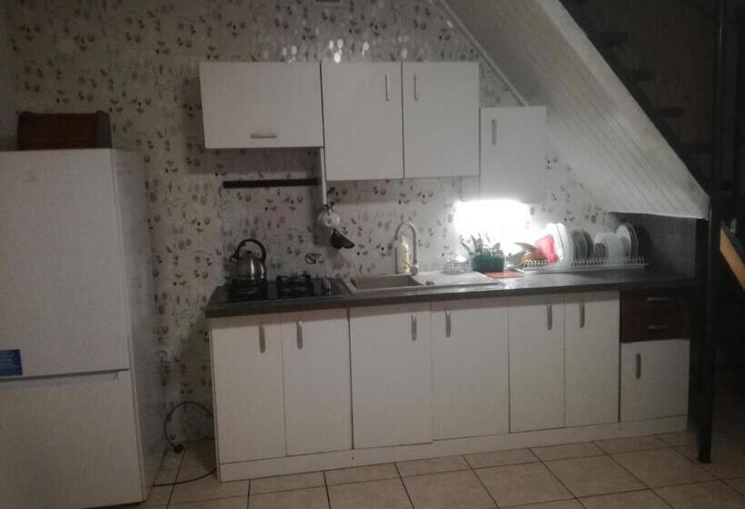 Дом 1 Спальня, Agrowczasy Nad Stawem