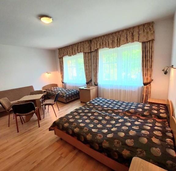 Четырехместный Номер Стандарт, Marel Apartments U Sowy  Sauna Polanica Zdrój