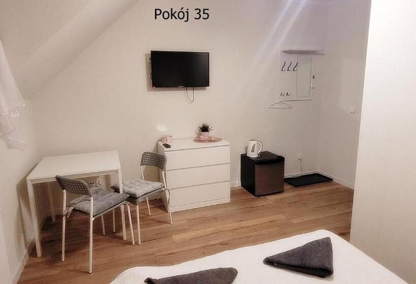 Номер Стандарт, Pod Dębem