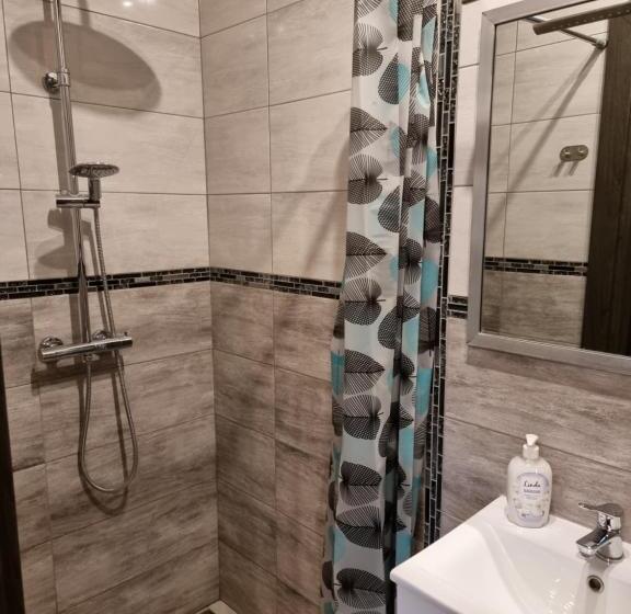 Номер Deluxe, Noclegi 24/h Leszczynek