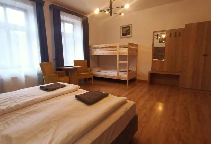 Номер Стандарт Трехместный, Folwark Na Półwyspie