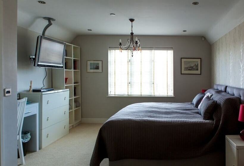 Люкс Повышенной Комфортности, Birch House Bed & Breakfast