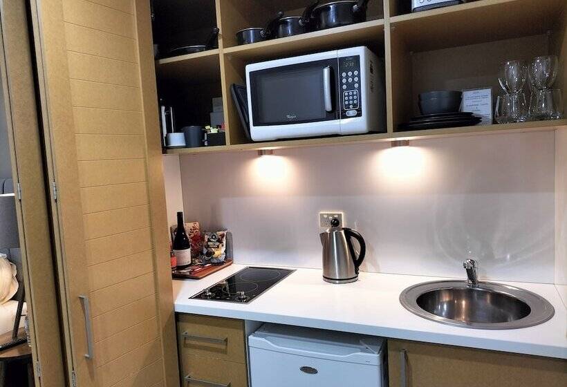 חדר סטודיו סטנדרד, De Russie Boutique