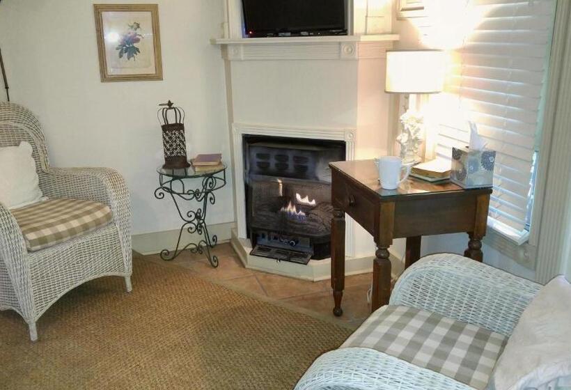 스탠다드 자쿠지 룸, Hidden Springs Bed And Breakfast