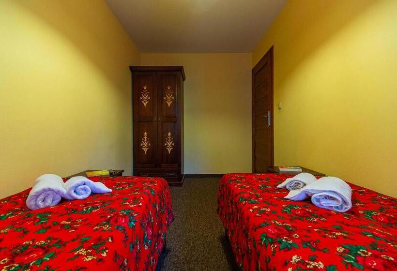 Люкс Повышенной Комфортности, Apartamenty I Pokoje W Willi Na Ubocy