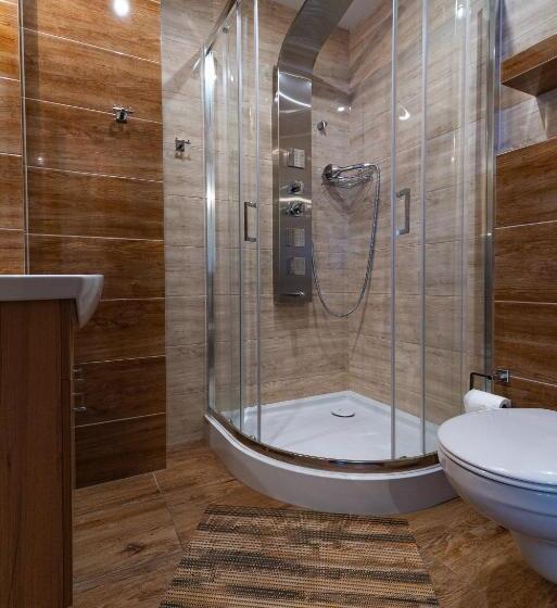 Четырехместный Номер Deluxe, Apartamenty I Pokoje W Willi Na Ubocy